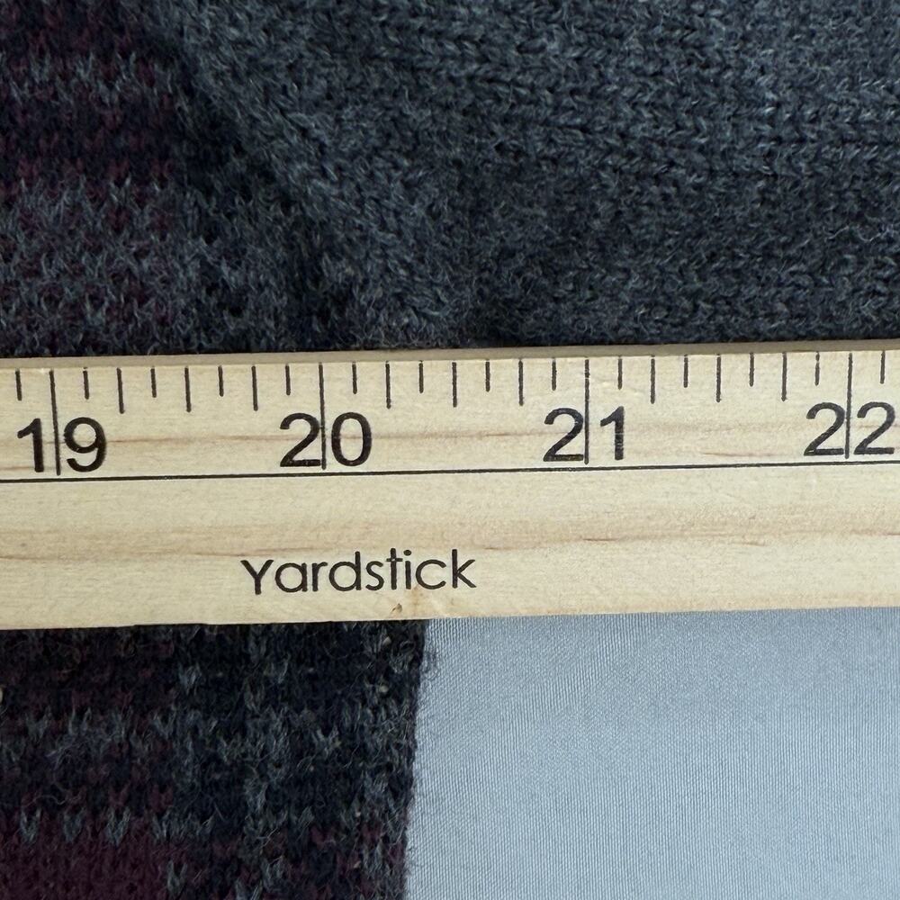 VTG Trader Bay Mens M Sweater Golf Plaid Red Gray Knit Merino Wool Blend Preppy - Picture 8 of 9